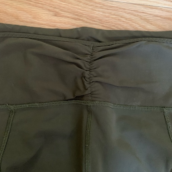 Lululemon olive green leggings - Picture 2 of 4